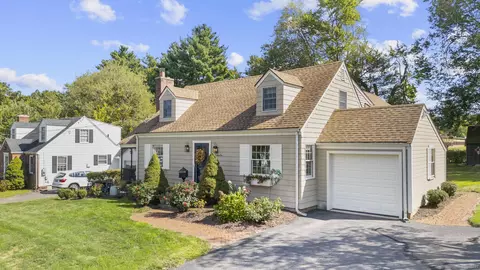110 Wells Farm Dr, Wethersfield, CT 06109