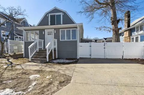 34 2nd Ave, East Haven, CT 06512