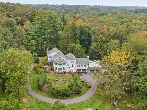 330 Ridgefield Rd, Wilton, CT 06897