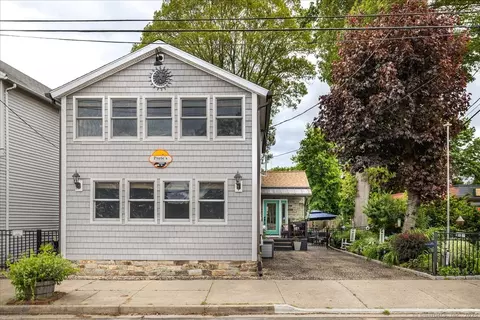 311 Captain Thomas Blvd, West Haven, CT 06516