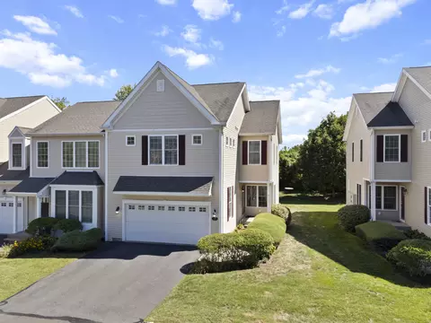 29 Chaplin St #29, Newington, CT 06111