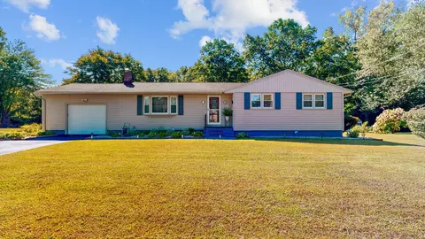 23 Washington Rd, Windsor, CT 06095