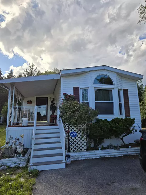 1 Circle Dr, Stonington, CT 06378