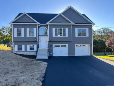 72 White Oak Ln, Wolcott, CT 06716