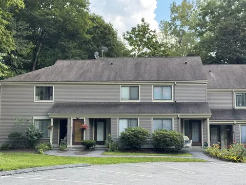 38 Riveredge Dr #38, Winchester, CT 06098