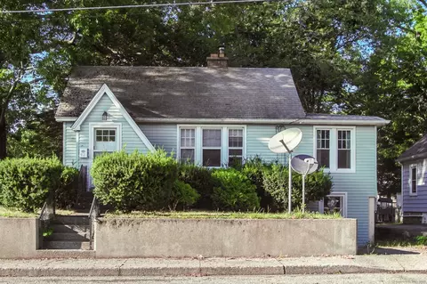42 Godfrey St, Groton, CT 06340