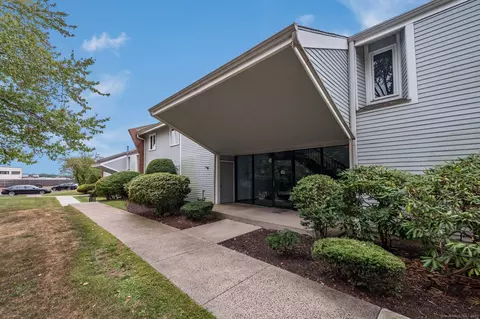 129 Florence Rd #1B, Branford, CT 06405