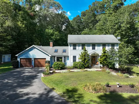 1 Tower Hill Rd, Killingworth, CT 06419