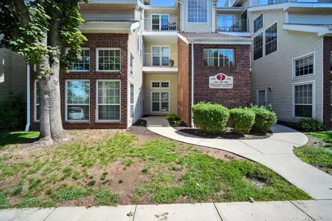 113 Carriage Crossing Ln #113, Middletown, CT 06457