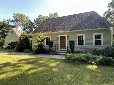 16 Hickory Hill Dr, Chester, CT 06412