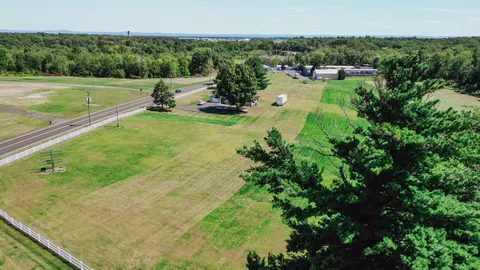 10 Russell Rd, East Granby, CT 06026