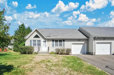 304 Brainard Rd #19, Enfield, CT 06082
