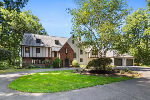 111 Bloomfield Ave, Hartford, CT 06105