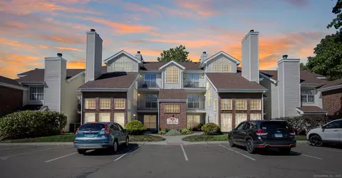 224 Carriage Crossing Ln #224, Middletown, CT 06457