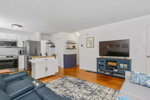27 W Main St #11, Norwalk, CT 06851