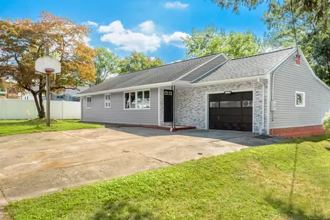 115 Greenwood St, East Hartford, CT 06118