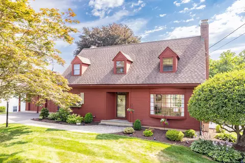 124 Farmingdale Rd, Wethersfield, CT 06109