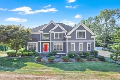 57 Castle Hill Rd, Newtown, CT 06470
