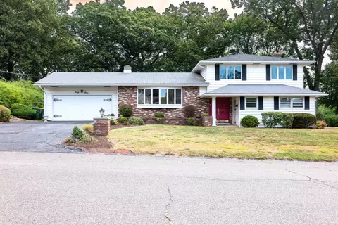 49 Birchfield Dr, Waterbury, CT 06705
