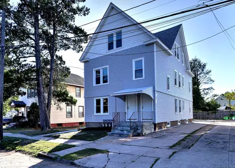 10 Cross St, Hamden, CT 06514