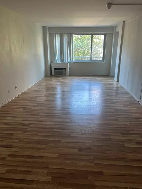 100 York St #6E, New Haven, CT 06511
