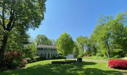 15 Windy Acres Dr, Shelton, CT 06484