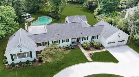 108 Witch Ln, Norwalk, CT 06853
