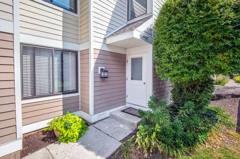 105 Olcott Way #105, Ridgefield, CT 06877