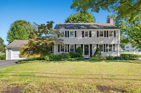 126 Westminster Dr, West Hartford, CT 06107