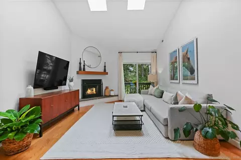 1 Wolfpit Ave #12, Norwalk, CT 06851