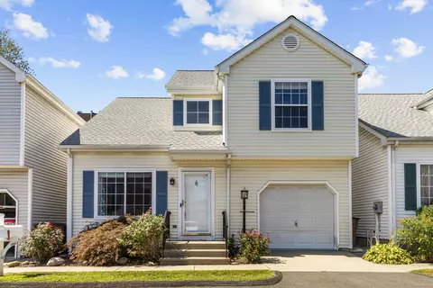 14 Maple Tree Ave #2, Stamford, CT 06906