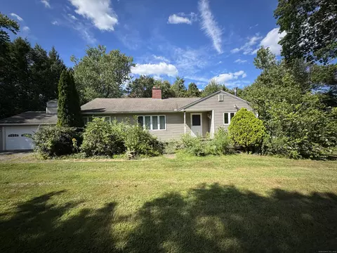 250 Morro St, Oakville, CT 06779