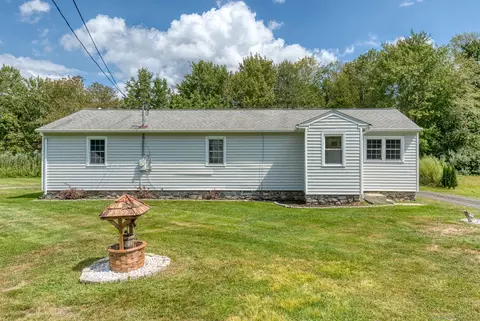 17 Hill Top Ln, Litchfield, CT 06778
