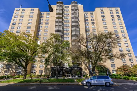 50 Glenbrook Rd #2C, Stamford, CT 06902