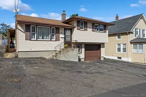 24 Alton St, Waterbury, CT 06705