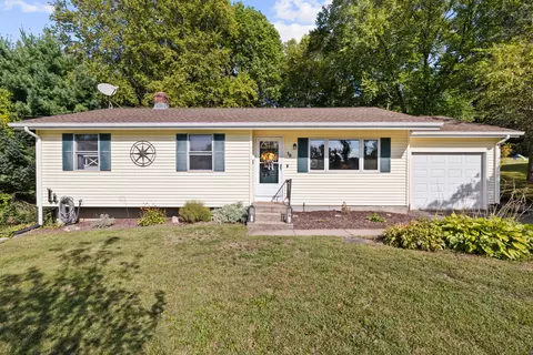 18 Hillcrest Dr, Vernon, CT 06066