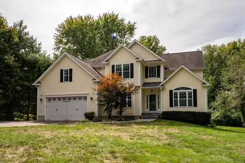848 Prospect St, Southington, CT 06479