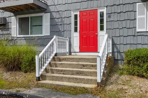33 George Ave #B, Groton, CT 06340