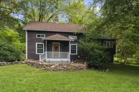426 Jerome Ave, Burlington, CT 06013