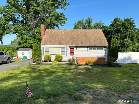 30 W Point Ter, Tariffville, CT 06081