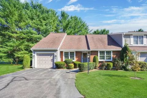 369 The Mdws #369, Enfield, CT 06082