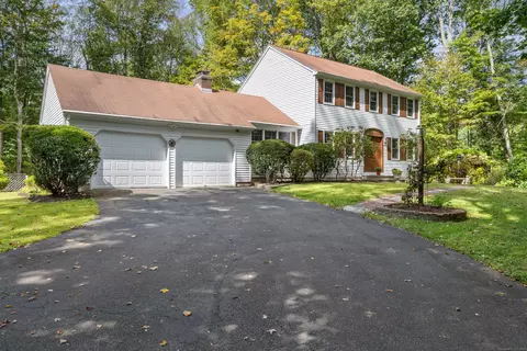 1071 Durham Rd, Madison, CT 06443