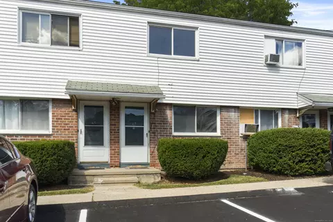 43 Linron Dr, Danbury, CT 06810
