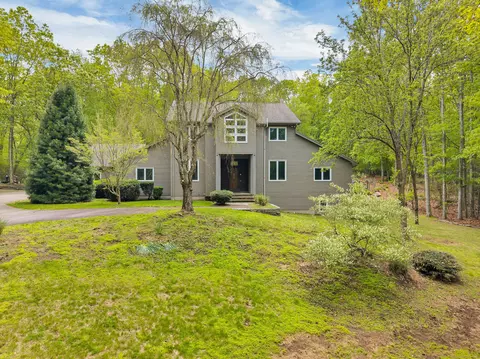 20 Bush Hill Dr # A, Niantic, CT 06357