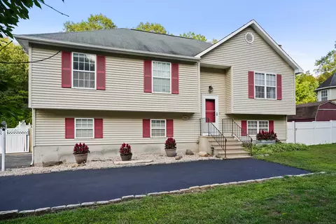110 Quarry Rd, Milford, CT 06460