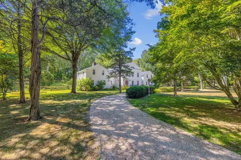407 Grove Beach Rd N, Westbrook, CT 06498