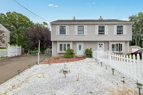 201 High Ridge Dr, Bridgeport, CT 06606