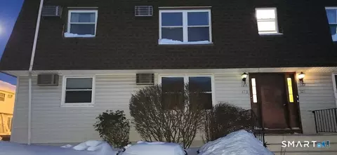 123 Blackstone Vlg #123, Meriden, CT 06450