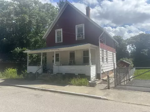 17 Daniel St, Norwich, CT 06360