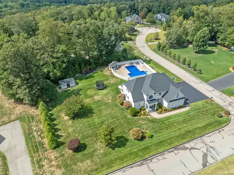 3 Orchard View Ln, East Hampton, CT 06424